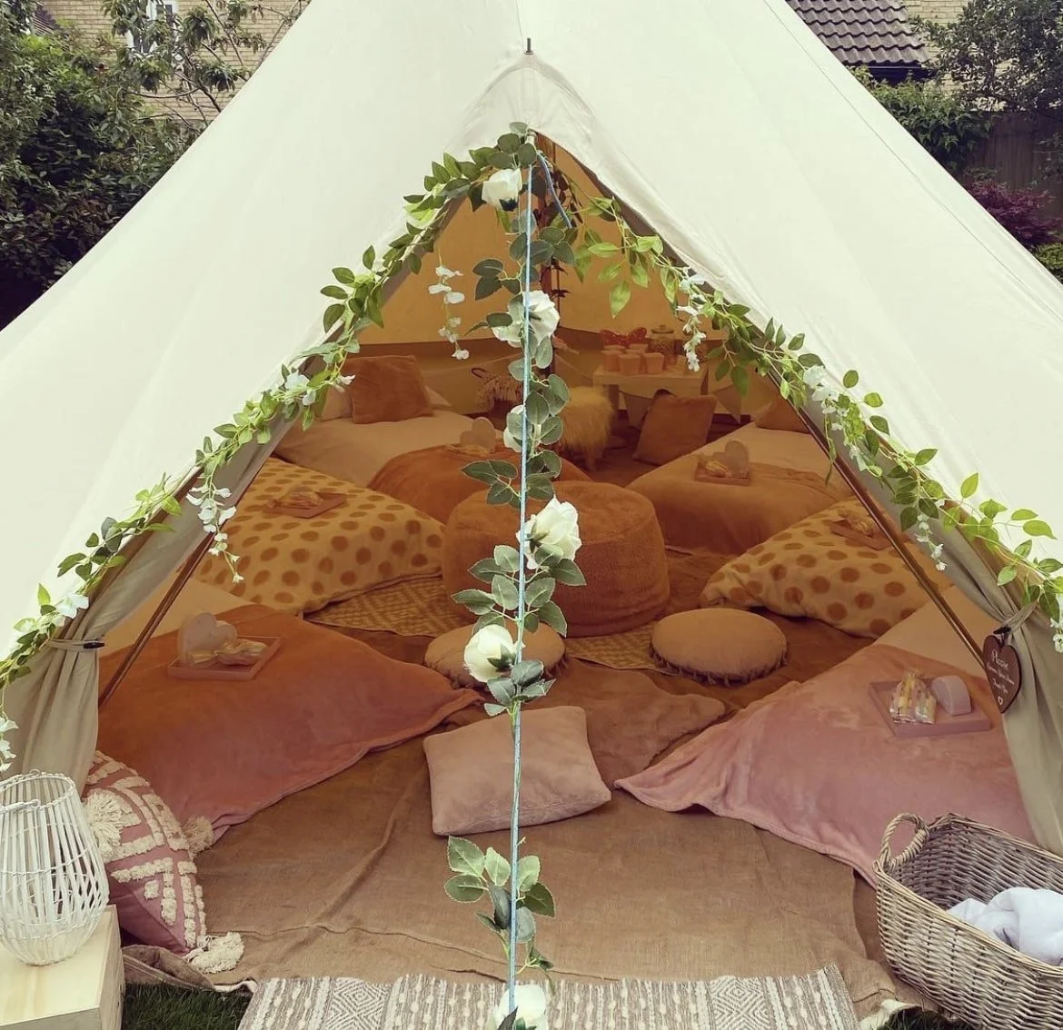 Hire sleepover tents hotsell